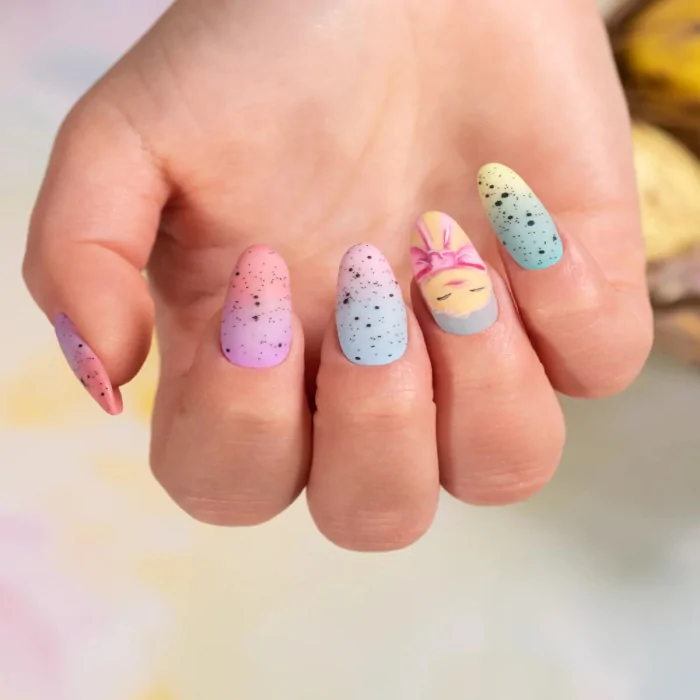 Le unghie per Pasqua si vestono a tema: 5 nail art da provare